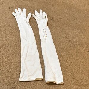 Vintage soft White Long Gloves With pearl buttons